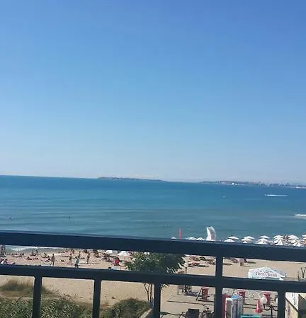 Private In Carina Beach شقة ساني بيتش