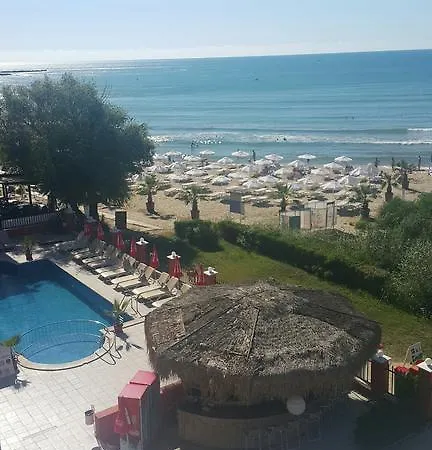 Private In Carina Beach شقة ساني بيتش